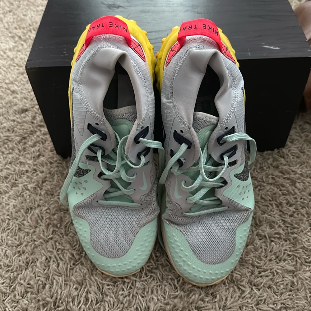 Nike running trail shoes